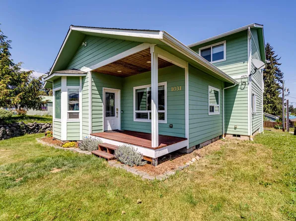 1031 W 14th St, Port Angeles, WA 98363