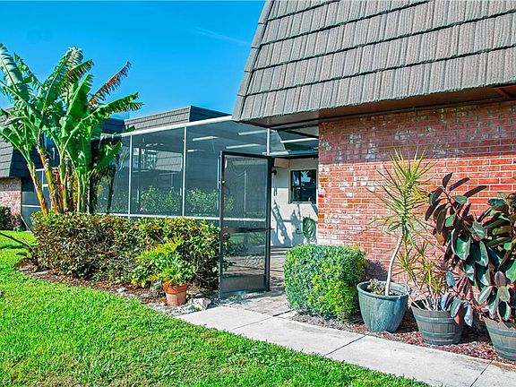 2nd image of 148 Lake Point Ln