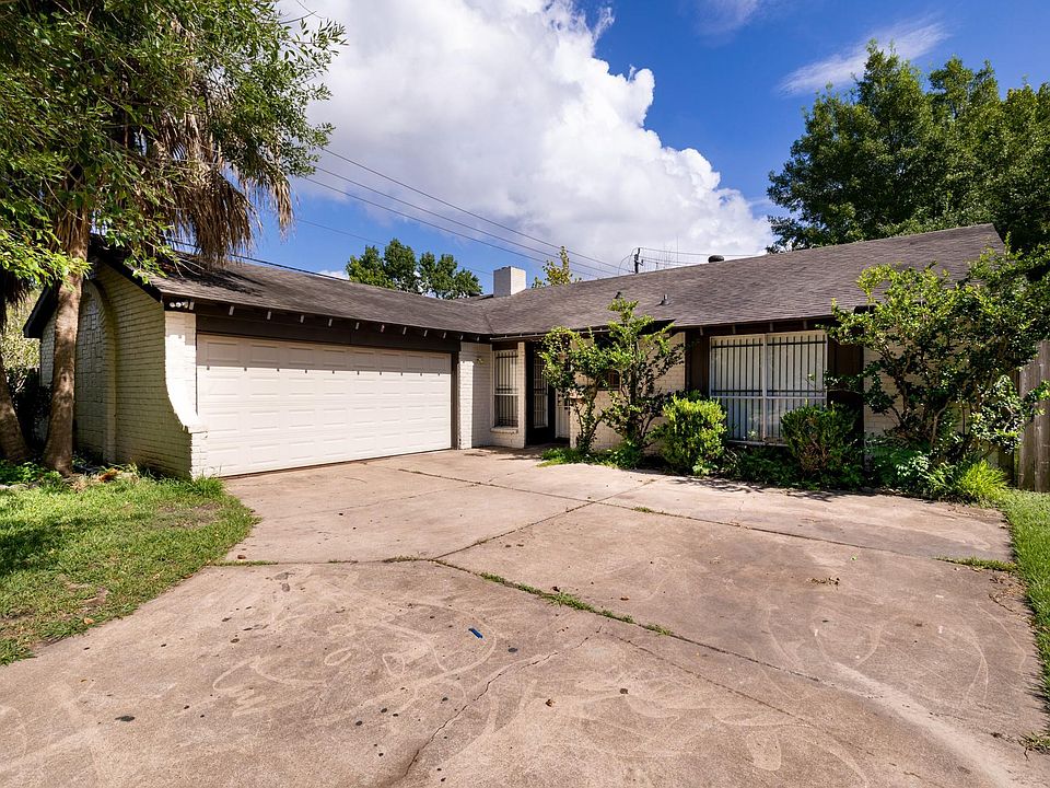 1st image of 9106 Sharpview Dr