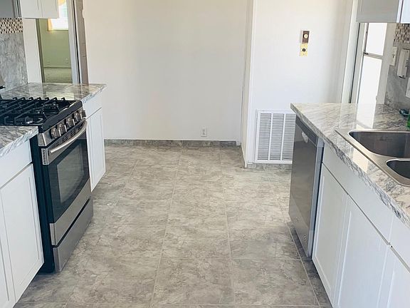 3rd image of 9615 E Aspen Cir