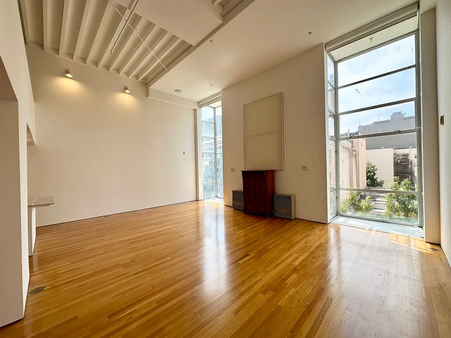 348 Hyde Street — Photo 1