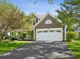 789 Warwick Ln, Lake Zurich, IL 60047