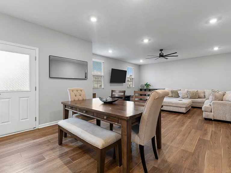 64 Brewster Dr — Photo 9