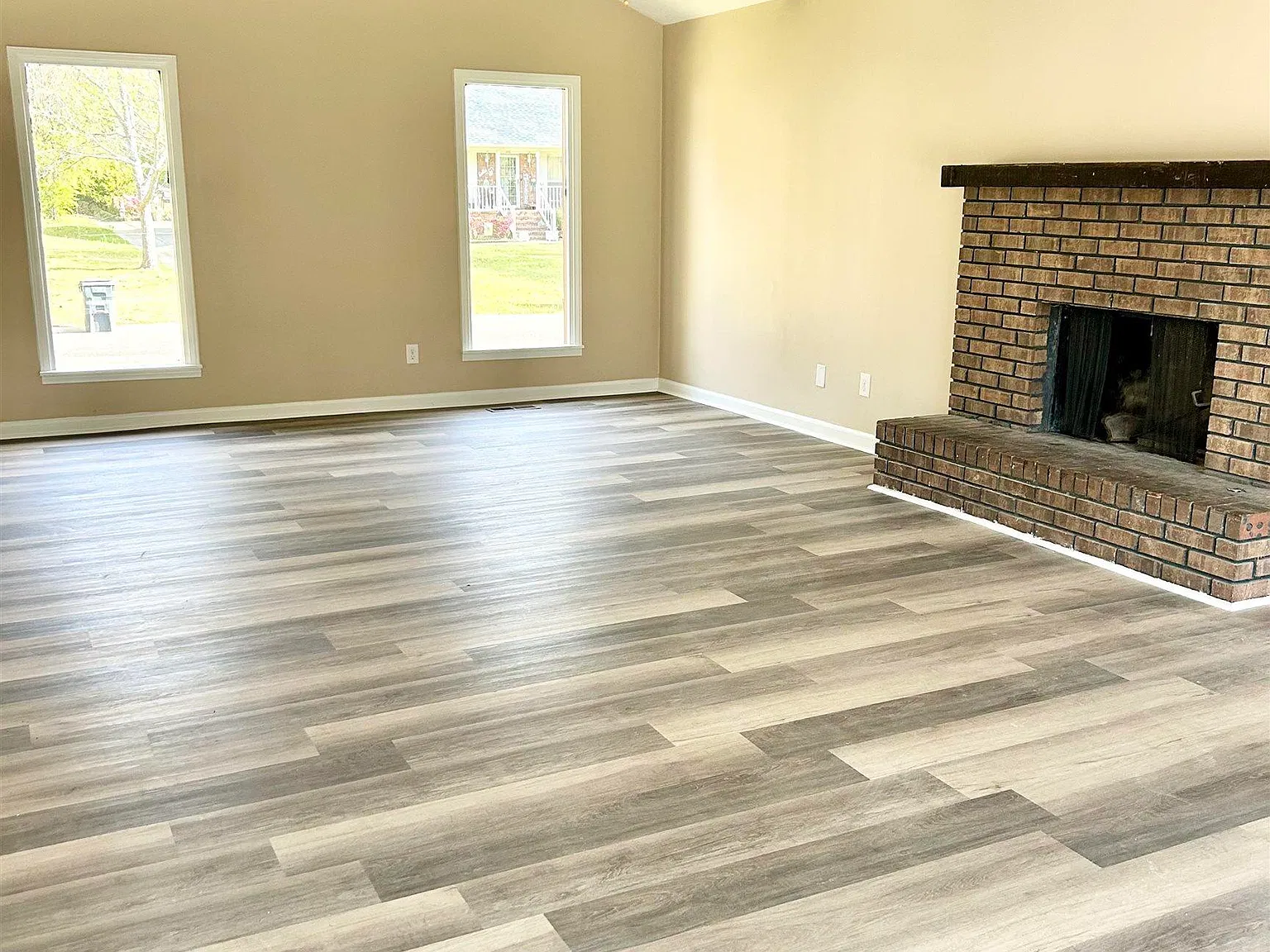 3 bed, 2.0 bath, $2,100 — Photo 4