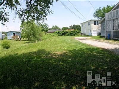 1st image of 214 Hamlet Ave
