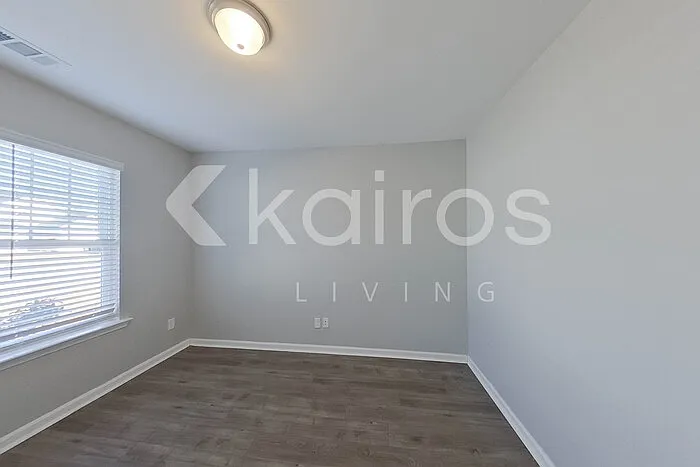 101 Saint Matthew Way — Photo 9