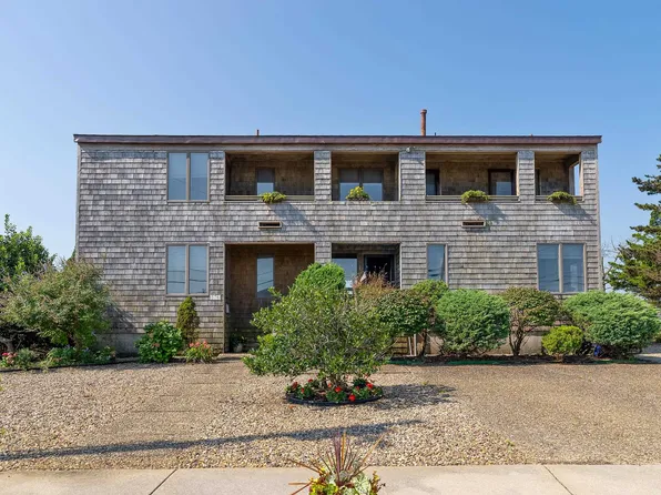 576 7th St, Avalon, NJ 08202