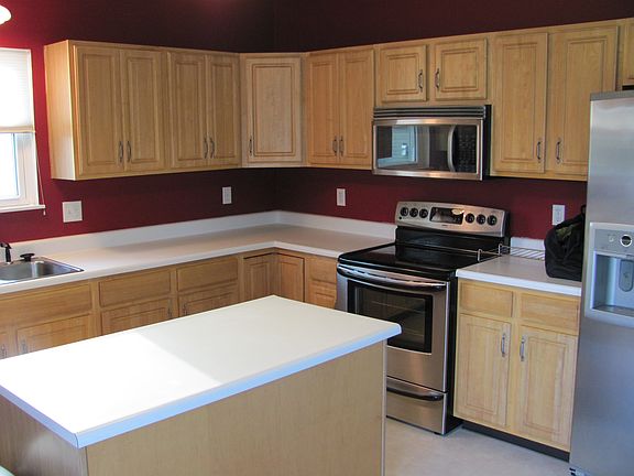 5th image of 21 Waterstone Dr