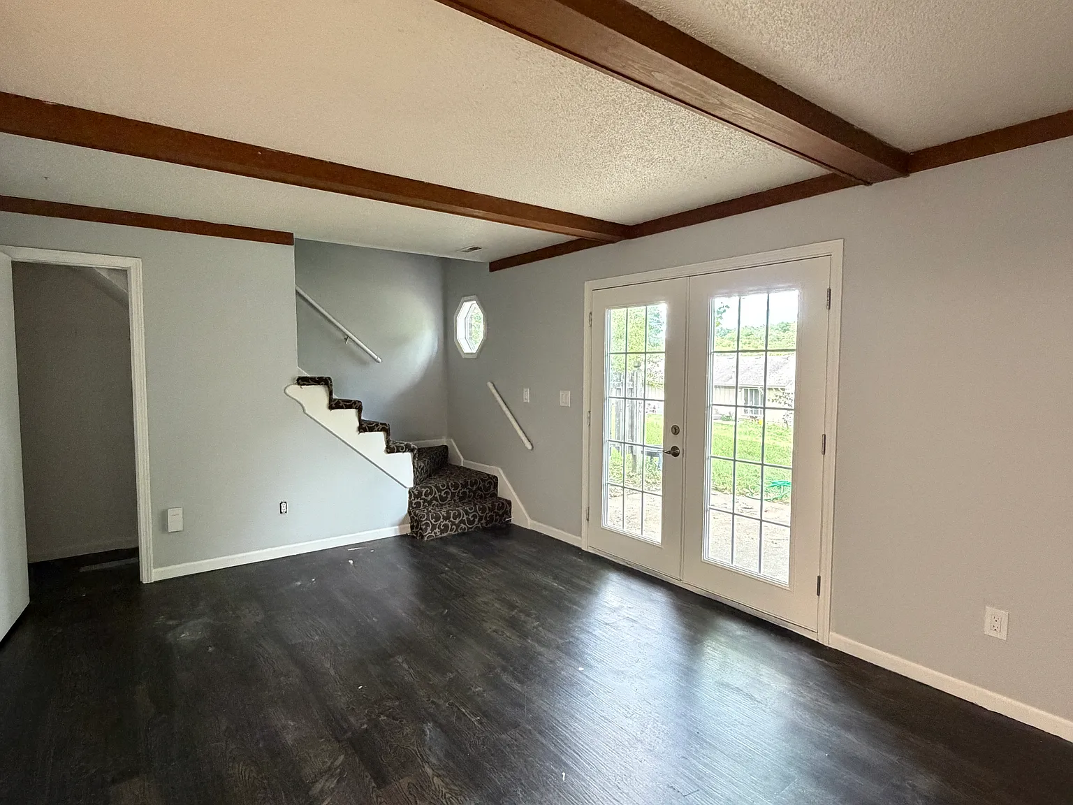2 bed, 950 sqft, $1,250 — Photo 4