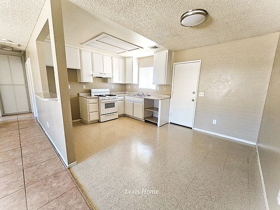 3rd image of 12959 Navajo Rd APT B