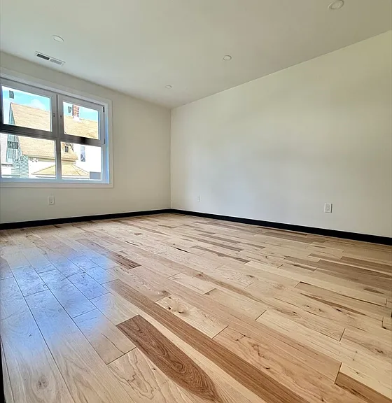35 Greendale Ave #A — Photo 22