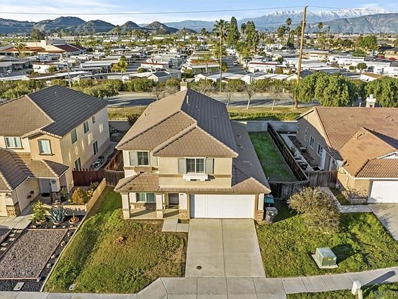 3rd image of 4190 Rainbow View Way