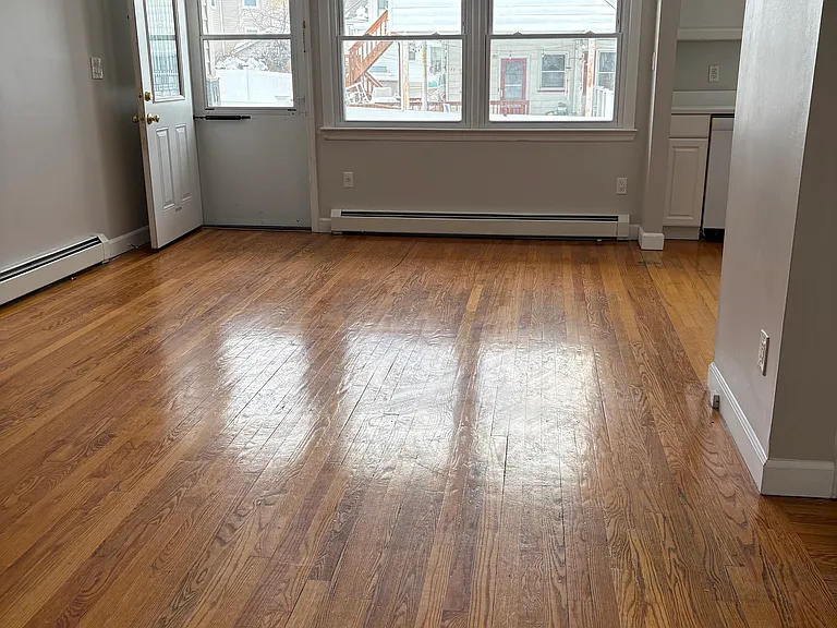 Carey Avenue Apartments — Photo 19