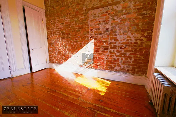 Rented by ZealEstate Group Inc | media 2