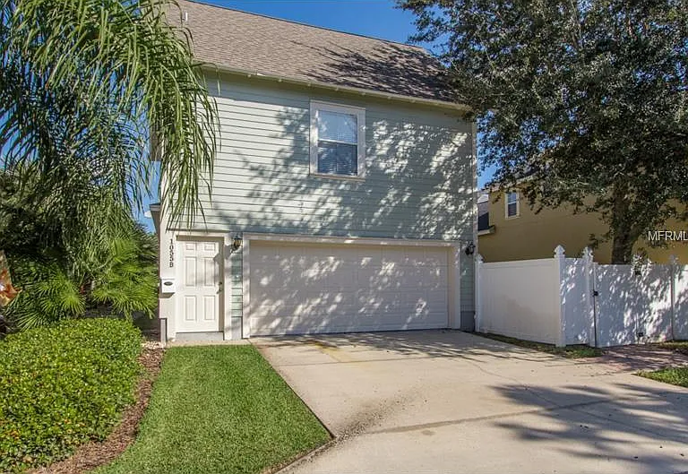 1055 Banks Rose St — Photo 1