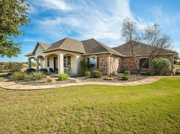 2301 Bentwater Ct, Granbury, TX 76049