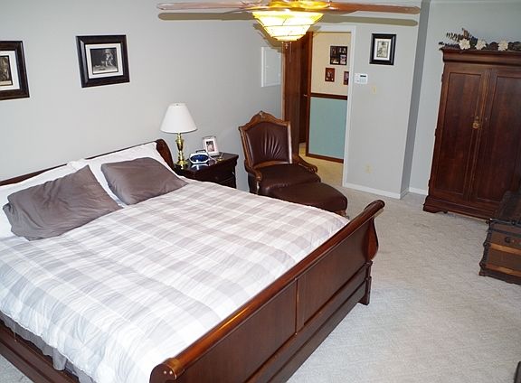 3rd image of 3780 Leblanc Dr