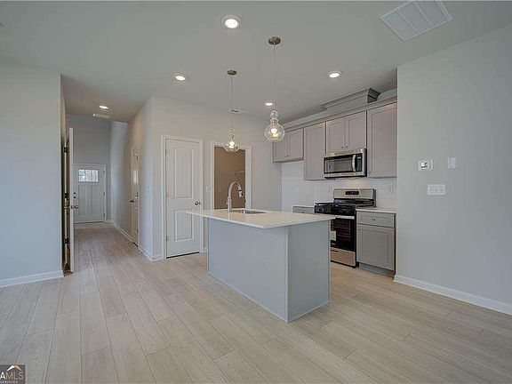 7th image of this home
