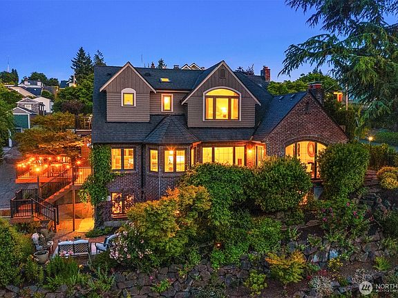 4th image of 2556 1st Avenue N