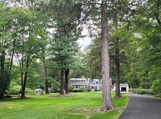 37 Dunning Rd, New Canaan, CT 06840