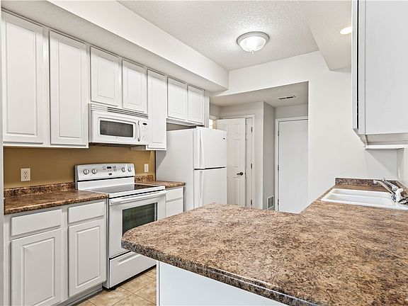 2nd image of 8601 Westown Pkwy Unit 12102
