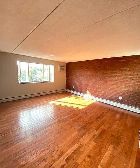 47 Homer Ave — Photo 2