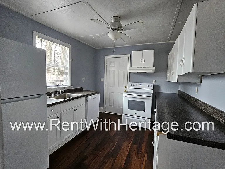 8657 Campbellton St — Photo 13