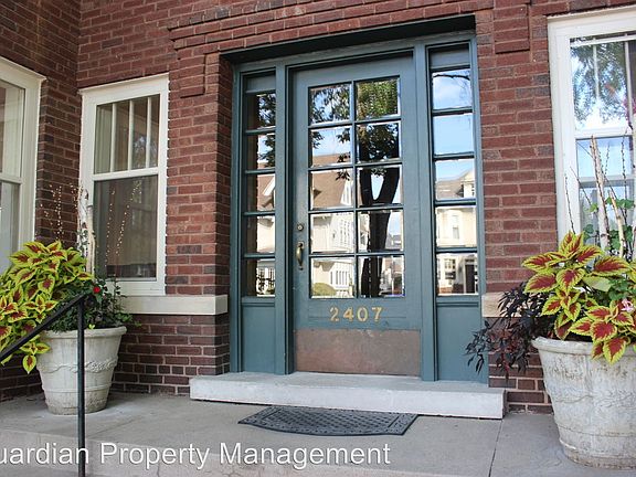 2nd image of 2407 Girard Ave S APT 2