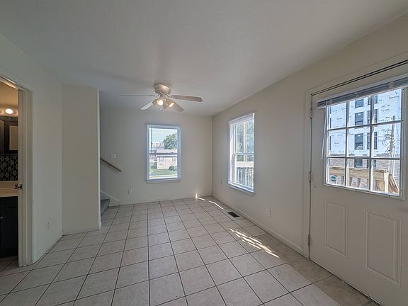 3rd image of 1333 N Washington St