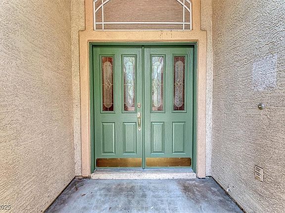 5th image of 768 Viento Del Montagna Ave