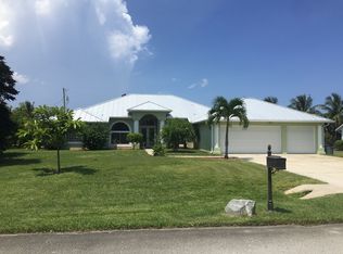4252 SE Rainbows End, Stuart, FL 34997