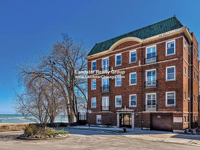 1055 W Pratt Blvd #2A — Photo 1
