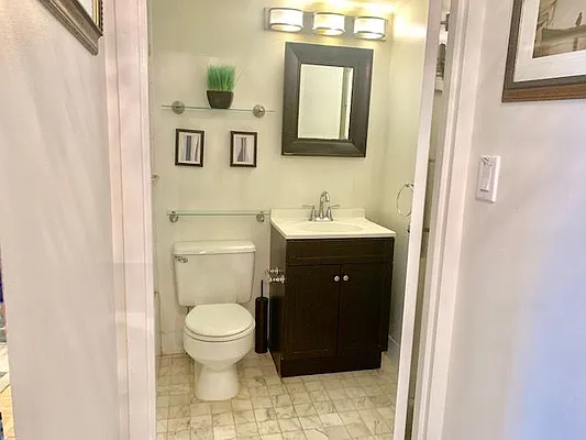 Rented by Sterling Holdings | media 8