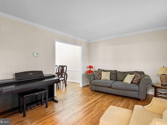 4th image of 20403 Cabana Dr