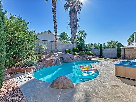 2nd image of 3113 Blossom Glen Dr
