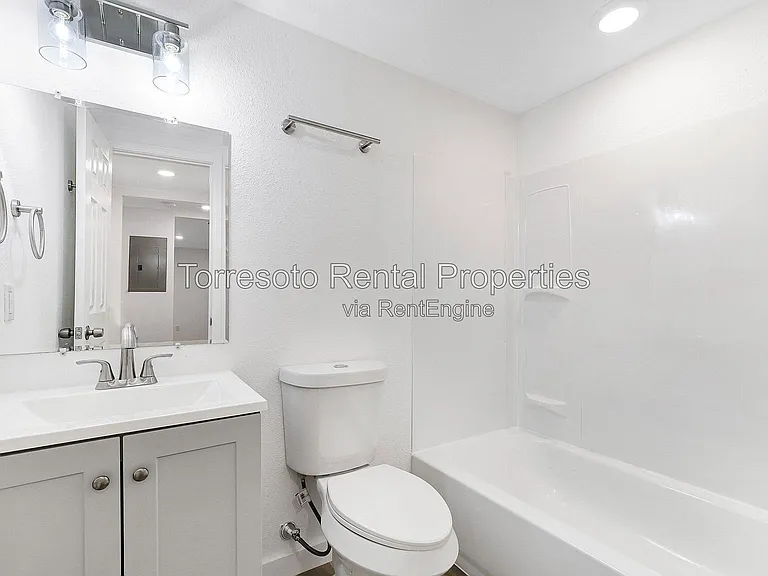 2326 Cincinnati Ave #D — Photo 8