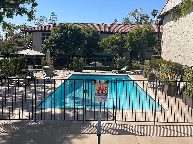 Los Robles Apartments - Senior 55+ — Photo 20