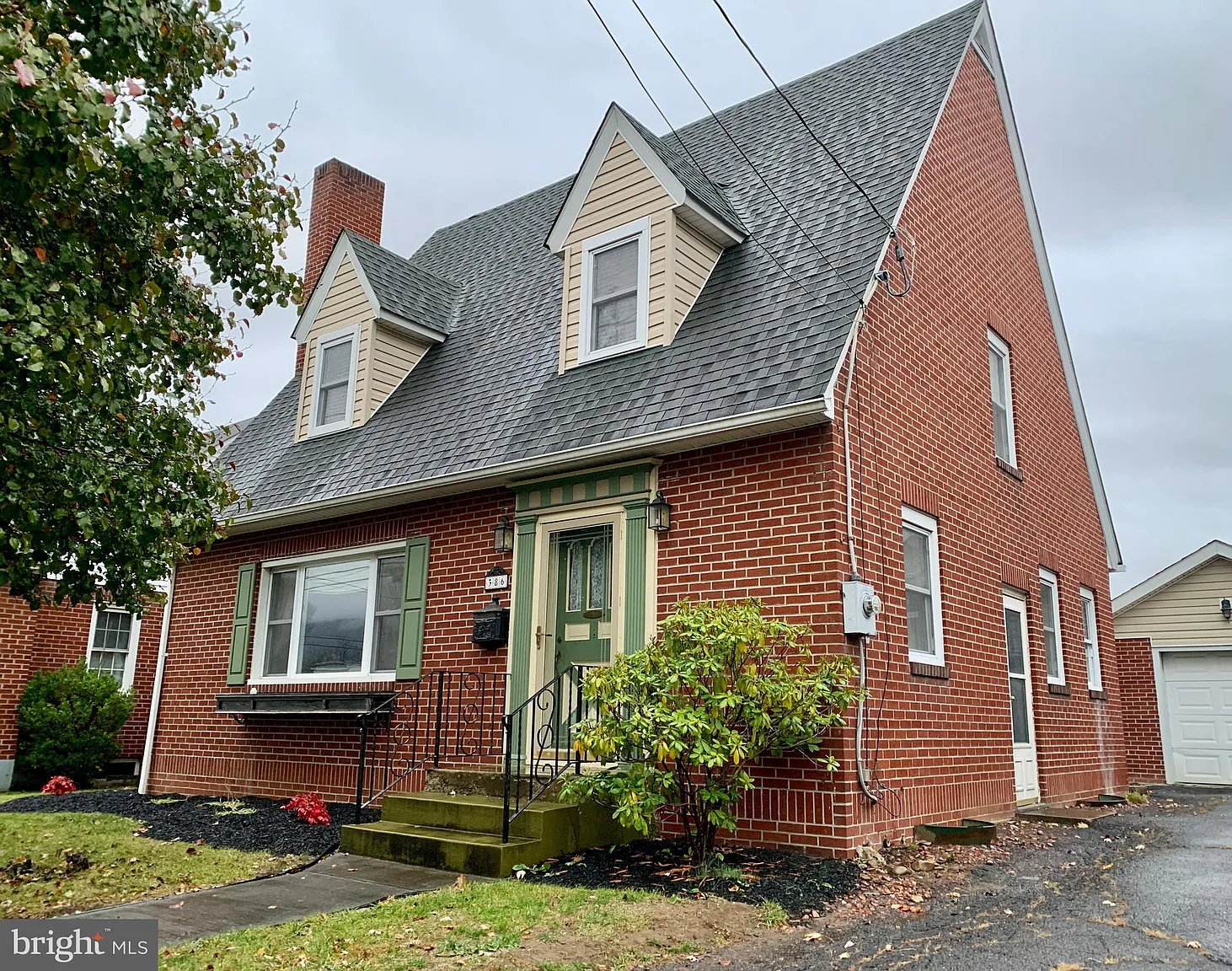 386 N Bolton St photo 1