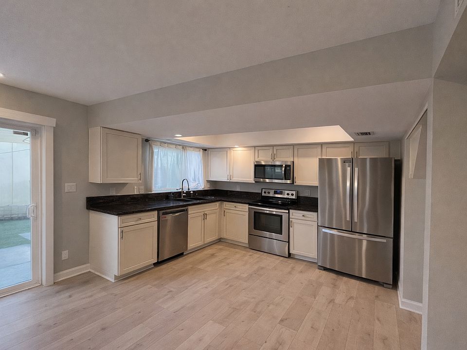 1st image of 5853 N Granite Reef Rd