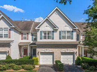 525 Coventry Dr, Nutley, NJ 07110