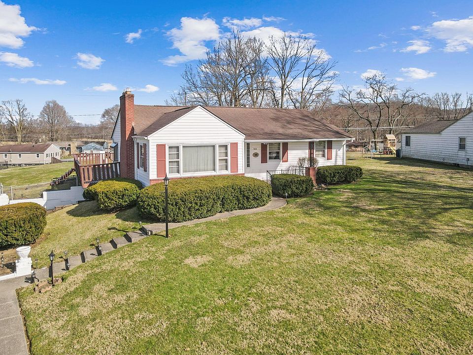 1st image of 740 Fieldson Dr
