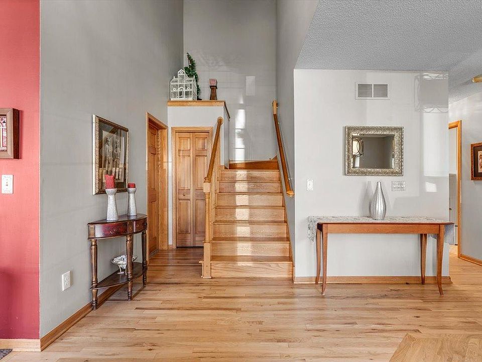 6709 Promontory Dr, Eden Prairie, MN 55346 | Zillow