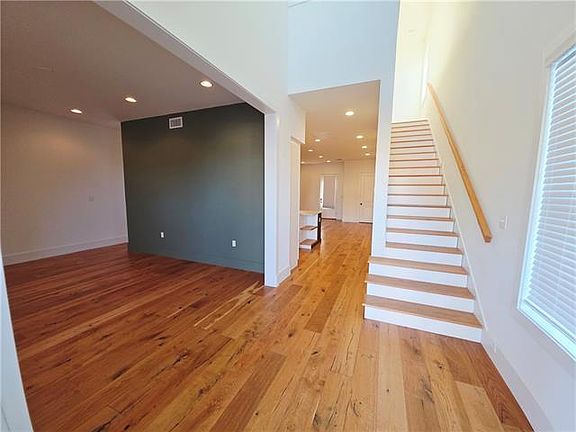 2nd image of 460 Abalon Ct