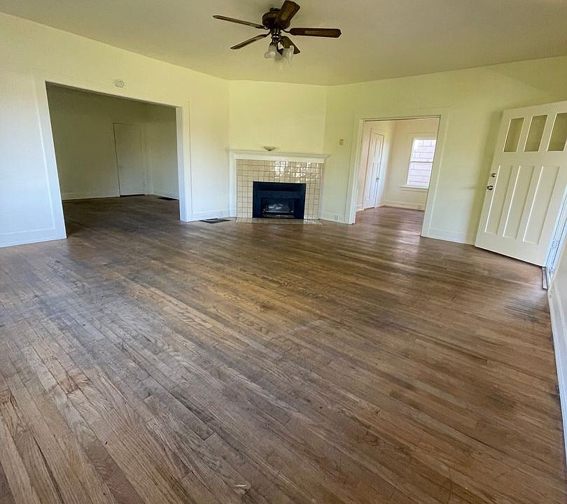 1st image of 2421 Sumner Ave #1
