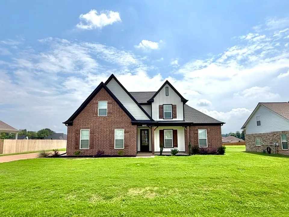 5317 Aylesbury Ln