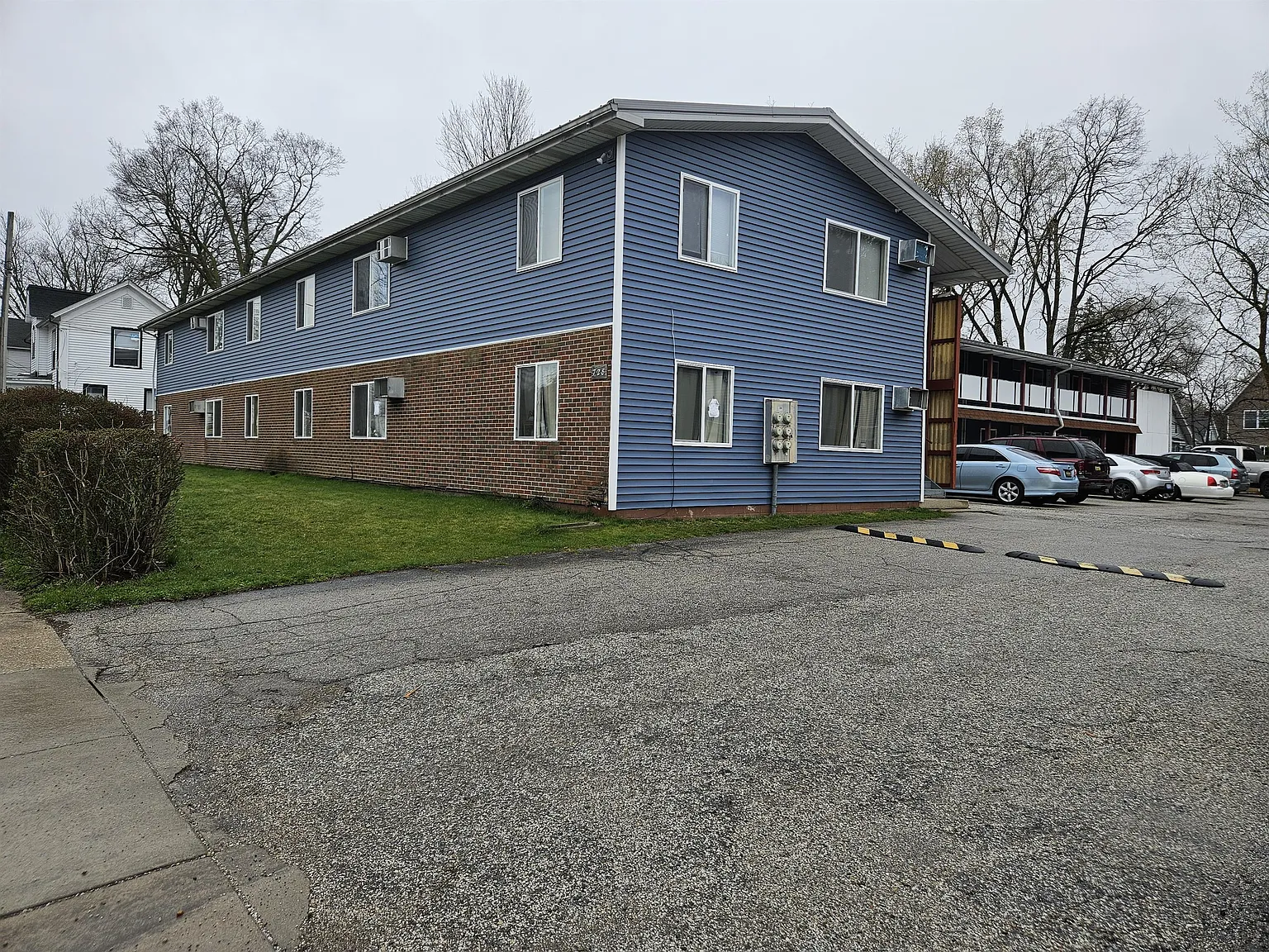 718 Broadway - 1B — Photo 4