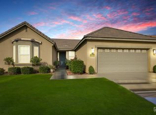 14612 Yellow Lupine Dr, Bakersfield, CA