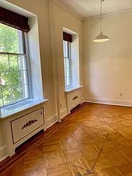 Rented by Green Line Realty