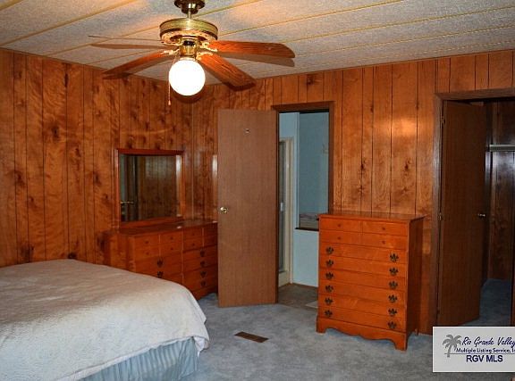 5th image of 420 Candlestick Dr