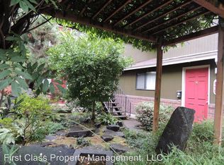 525-529 NW 18th Ave, Portland, OR 97209
